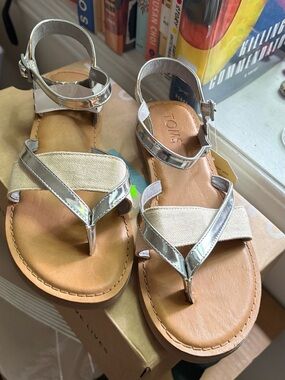 TOMS “Lexie” Silver Speccio Oxford Sandals